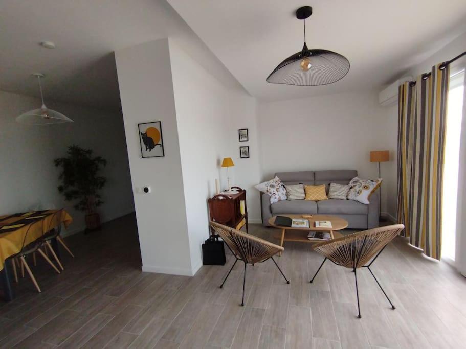 Appartement Climatise Au Coeur De La Provence Lac Et Parcs D'Attractions 10Mn Avignon Monteux Extérieur photo